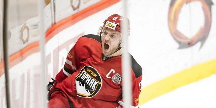 Горняк - Химик Горняк - Химик