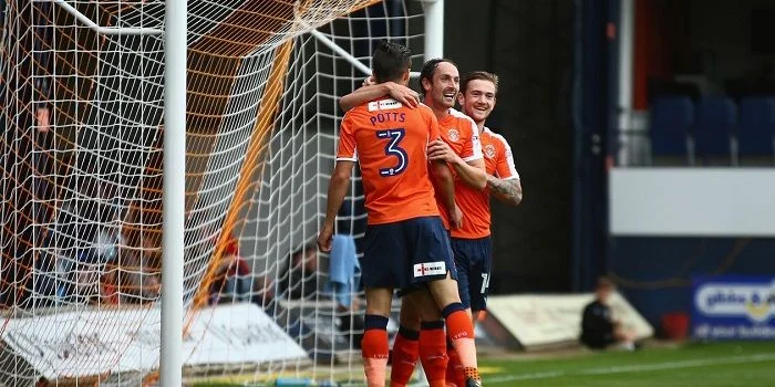 КПР - Лутон Таун