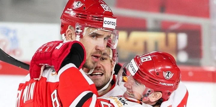 Автомобилист - Амур