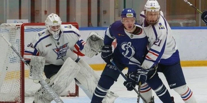 Сахалинские Акулы - СКА-Варяги