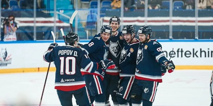 Нефтехимик - Динамо Р