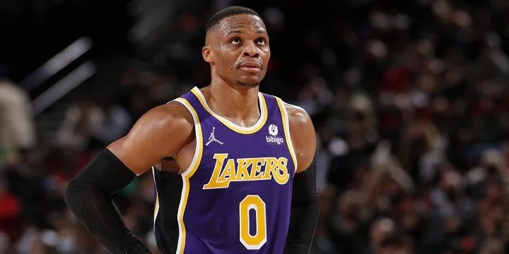 Сакраменто - Лейкерс