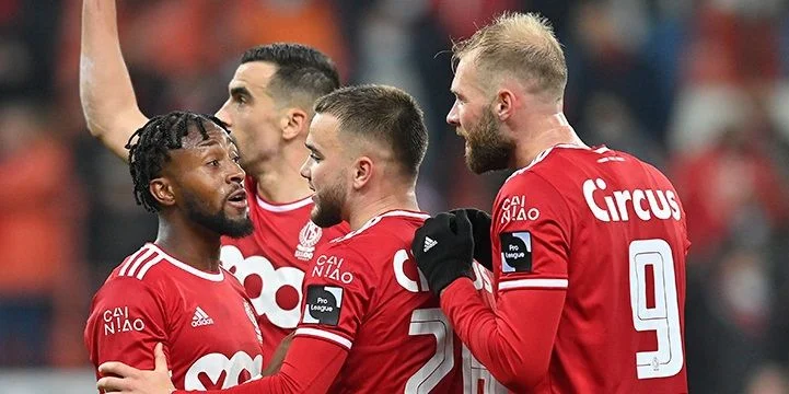 Стандард - Беерсхот Стандард - Беерсхот