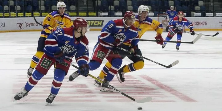 AKM - Омские Крылья AKM - Омские Крылья