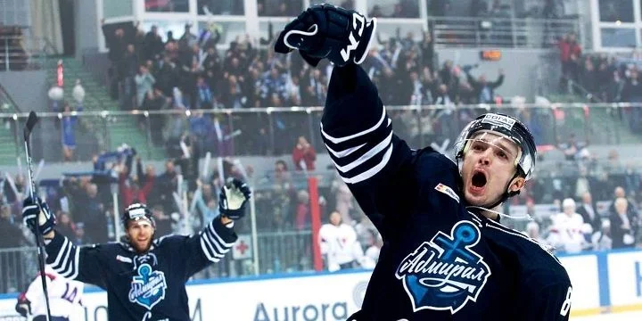 Адмирал - Нефтехимик