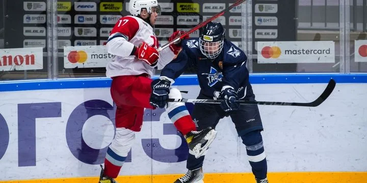 Тайфун - Крылья Советов