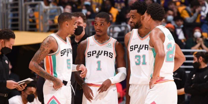 Сан-Антонио - Детройт