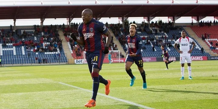 Эштрела - Шавиш