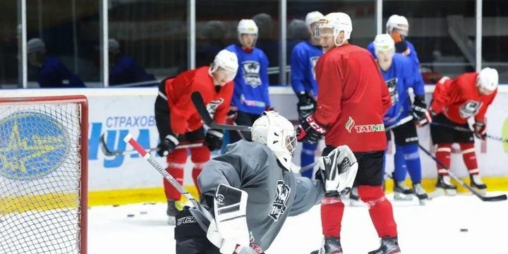 Нефтяник Ал - Динамо С-Пб