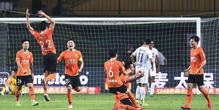 Ухань - Циндао