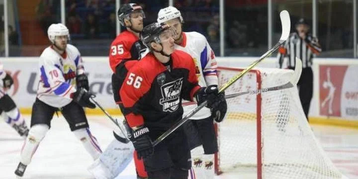 Нефтяник Ал - Рязань