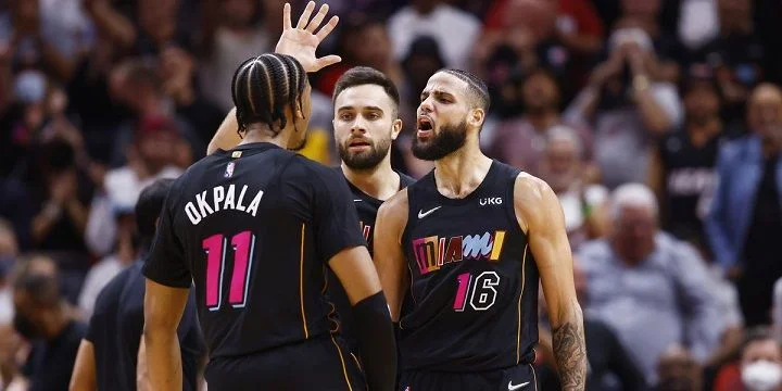 Сан-Антонио - Майами