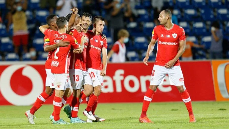 Пасуш де Феррейра - Санта-Клара