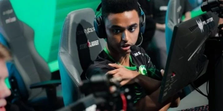 Steel helmet - After Gaming