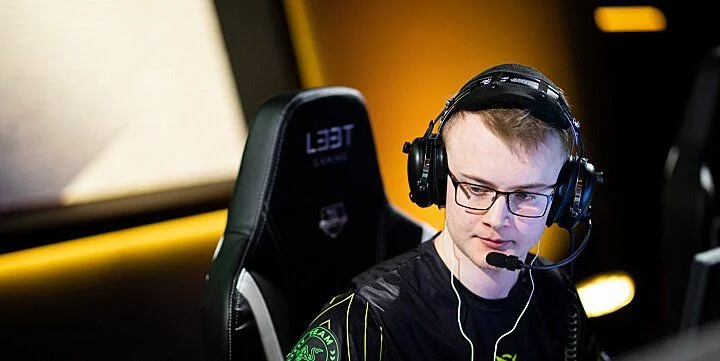 Fnatic - Young Ninjas Fnatic - Young Ninjas
