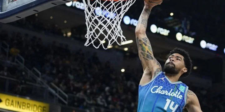 Шарлотт - Детройт