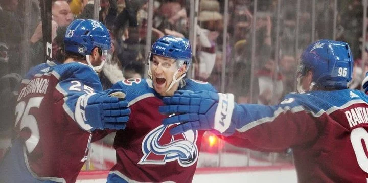 Колорадо - Виннипег Джетс