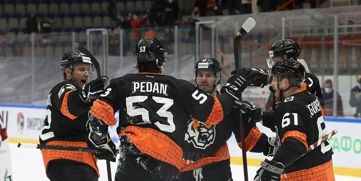 Амур - Спартак Амур - Спартак