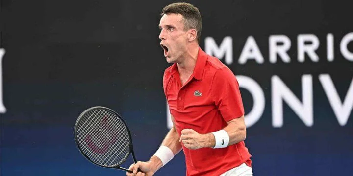 Роберто Баутиста - Хуберт Гуркач Роберто Баутиста - Хуберт Гуркач