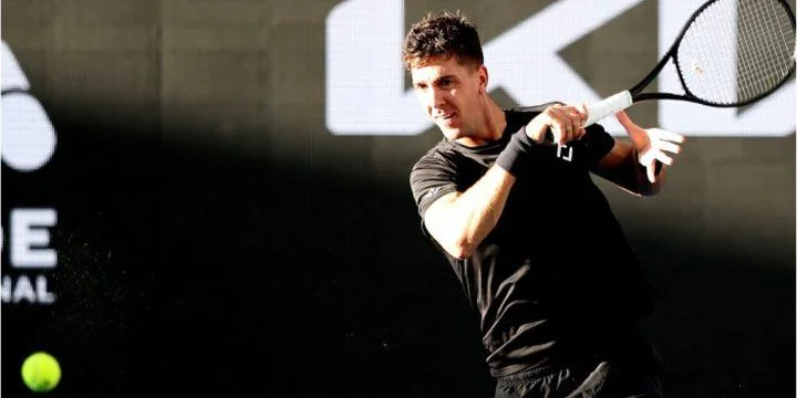 Танаси Коккинакис - Микаэль Имер