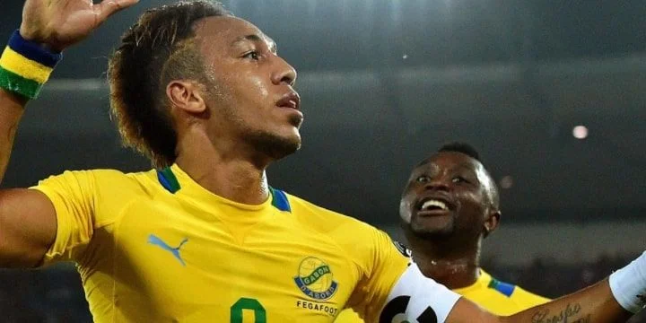 Коморы - Габон