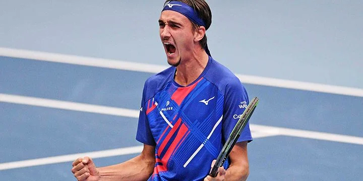 Себастьян Баес - Лоренцо Сонего Себастьян Баес - Лоренцо Сонего