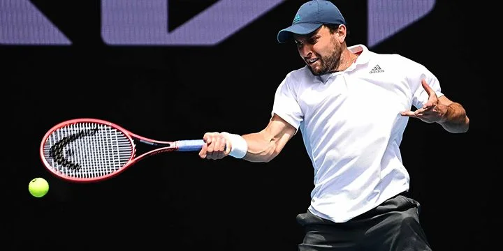 Аслан Карацев - Миомир Кечманович Аслан Карацев - Миомир Кечманович