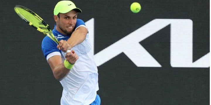 Александар Вукич - Танаси Коккинакис