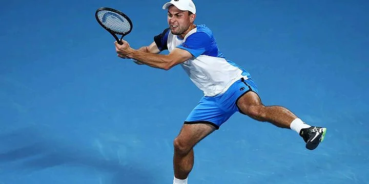 Маккензи Макдональд - Аслан Карацев