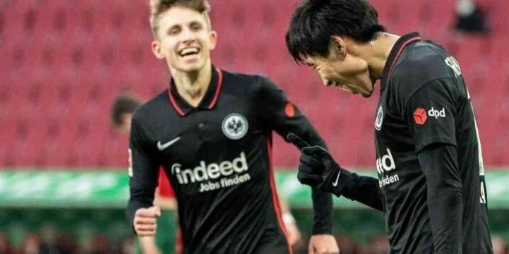 Айнтрахт Фр - Арминия Айнтрахт Фр - Арминия