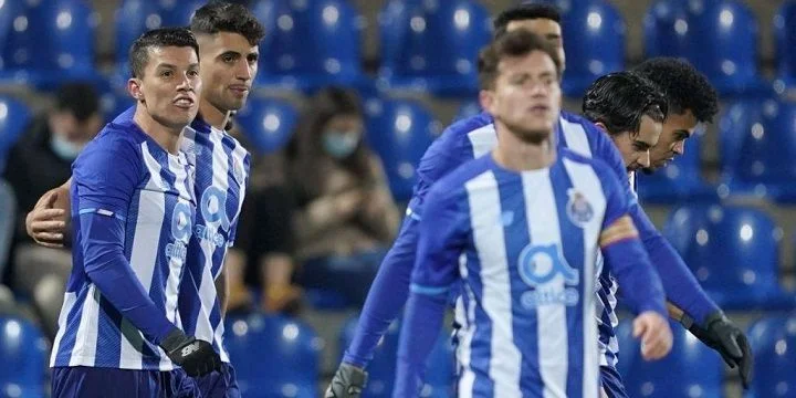 Порту - Фамаликан