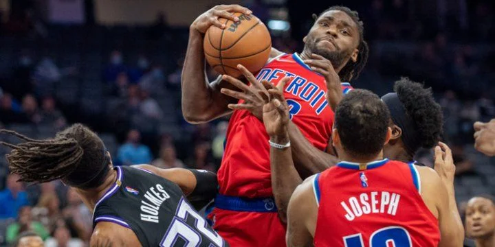 Денвер - Детройт