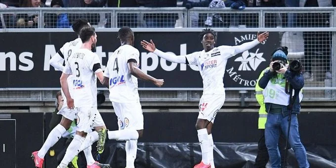 Кевили - Амьен Кевили - Амьен