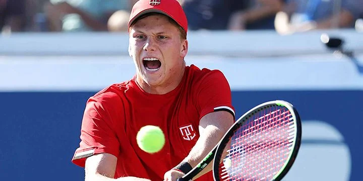 Дженсон Бруксби - Йосихито Нисиока Дженсон Бруксби - Йосихито Нисиока