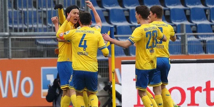 Айнтрахт Брауншвейг - Верль Айнтрахт Брауншвейг - Верль