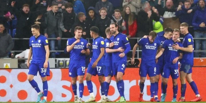 Барнсли - Кардифф Сити Барнсли - Кардифф Сити