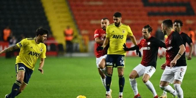 Фенербахче - Башакшехир