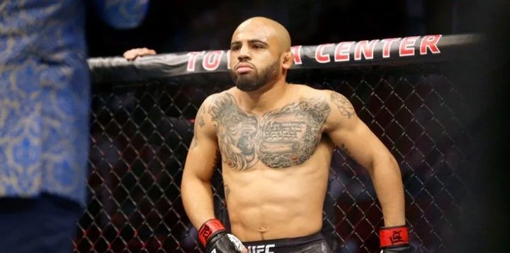 Майлс Джонс - Джон Кастаньеда Майлс Джонс - Джон Кастаньеда