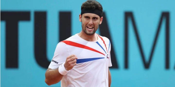 Карлос Табернер - Николас Харри