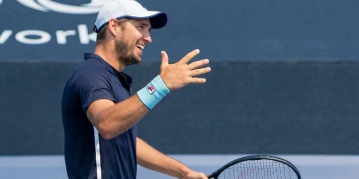 Бенуа Пэр - Душан Лайович