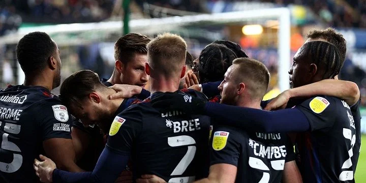 Лутон Таун - Барнсли