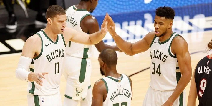 Финикс - Милуоки