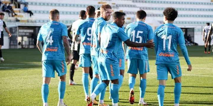 Брондбю - Зенит