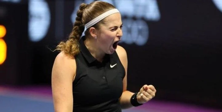 Елена Остапенко - Анетт Контавейт