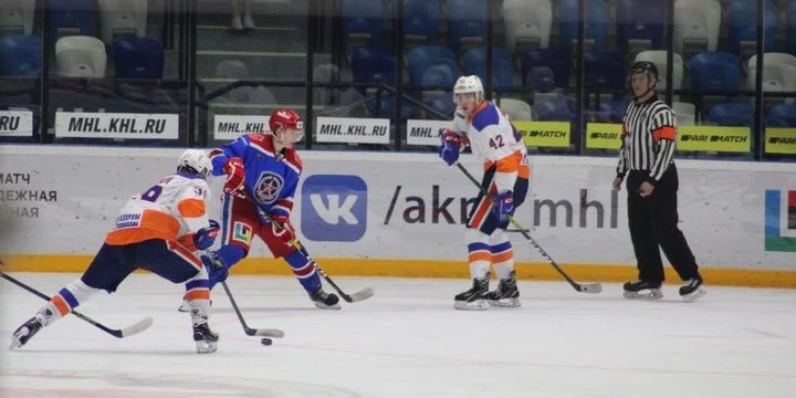 СКА-Варяги - Красная Армия