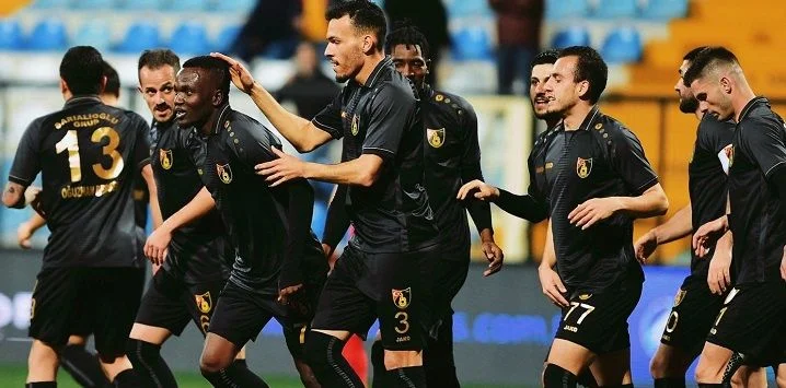 Истанбулспор - Болуспор Истанбулспор - Болуспор