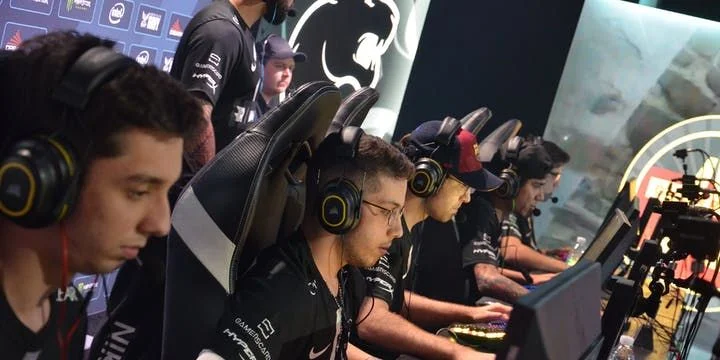 Virtus.pro - Copenhagen Flames Virtus.pro - Copenhagen Flames