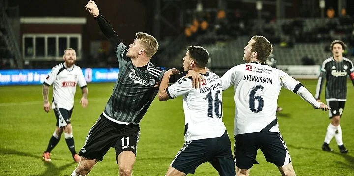 Сеннерьюск - Орхус Сеннерьюск - Орхус