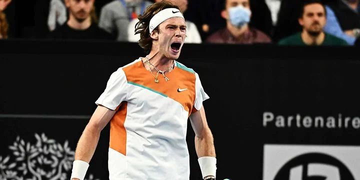 Феликс Оже-Альяссим - Андрей Рублев Феликс Оже-Альяссим - Андрей Рублев