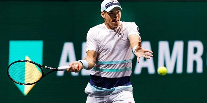 Душан Лайович - Себастьян Корда